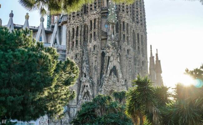 Combined Spanish and Art &amp; Photography Trip to Barcelona