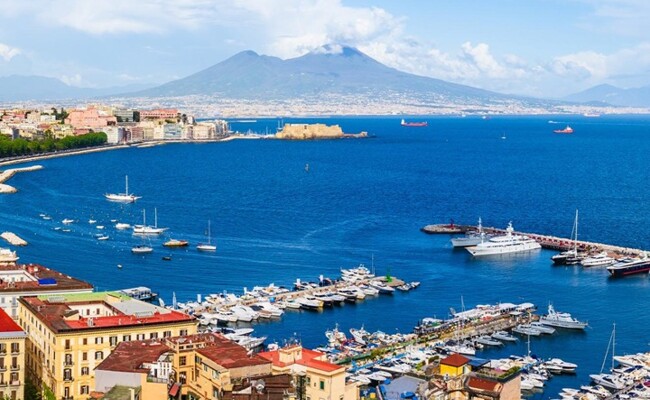 Unforgettable Italian Adventure: Explore Capri and the Bay of Naples with Kingsley Devon!