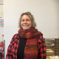 Ms Lorraine Kennedy<